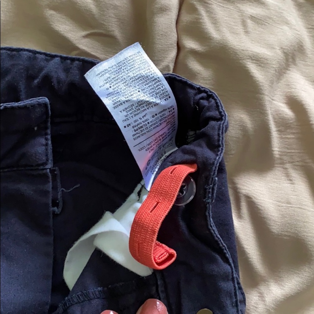 Shorts - Picture 2 of 3
